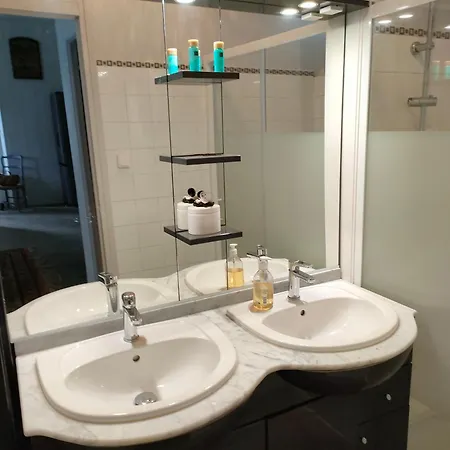 Гостевой дом Du Chateau De Tulle 4*